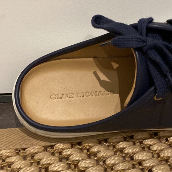 Club Monaco Navy Blue Slip On Shoes - Picture 4 of 4
